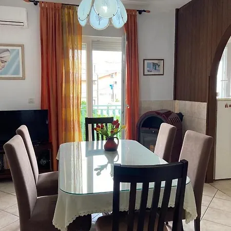 Retro Stone, Апартаменти *